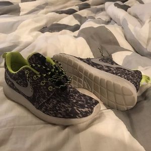 Nike Roshe Runs. Size 7.5 women.